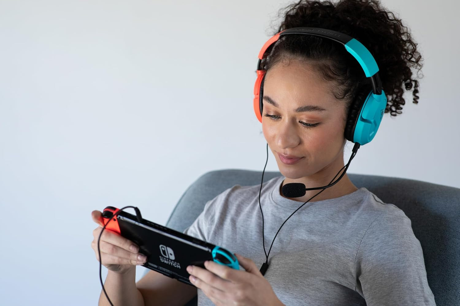 Recon 50 Wired Gaming Headset – Nintendo Switch, Xbox Series X|S, Xbox One, PS5, PS4, Playstation, Mobile & PC with 3.5Mm – Removable Mic, 40Mm Speakers, In-Line Controls – Red/Blue